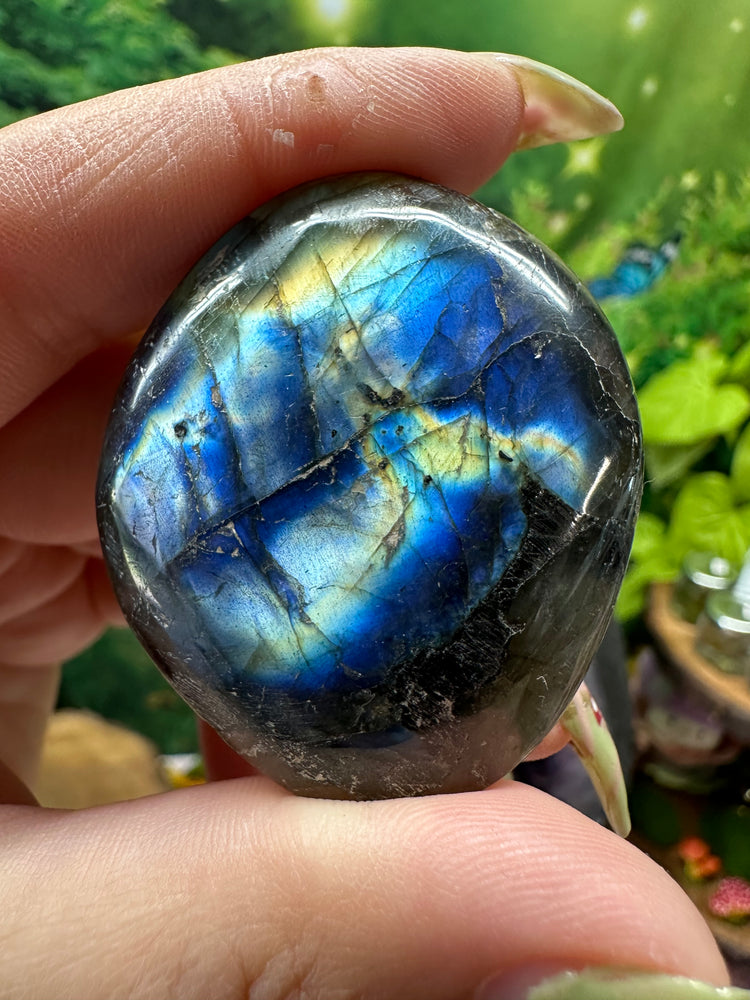 Labradorite Palmstone