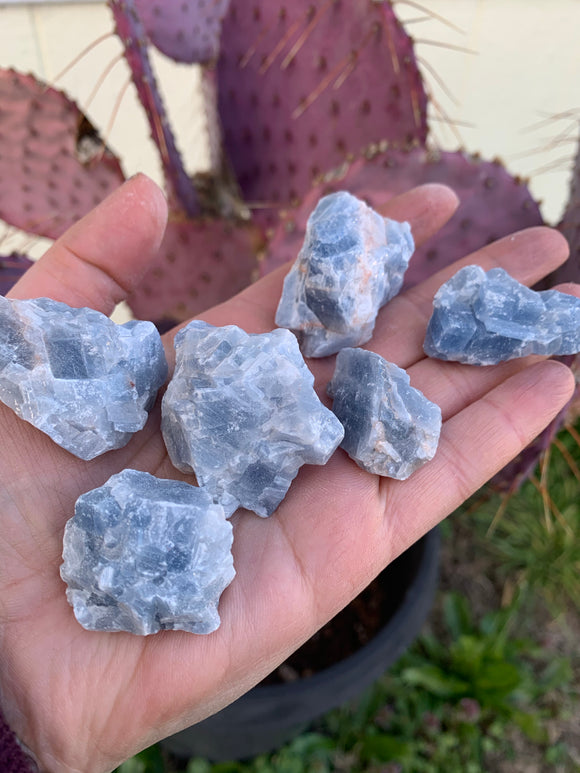 Blue calcite raw chunk