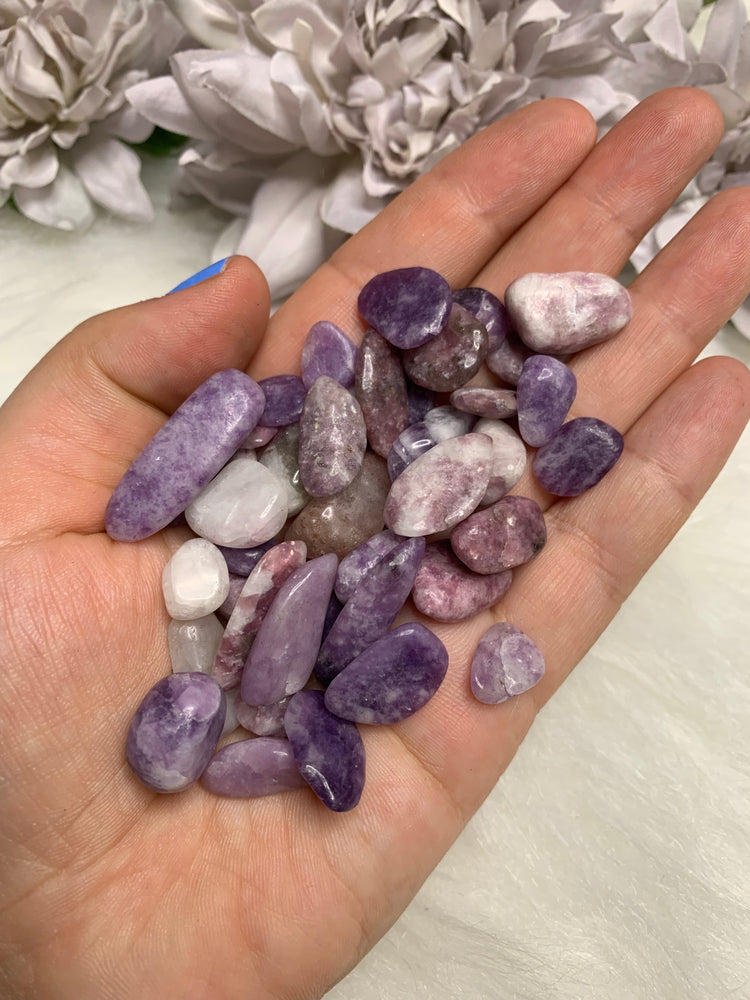 Lepidolite chips