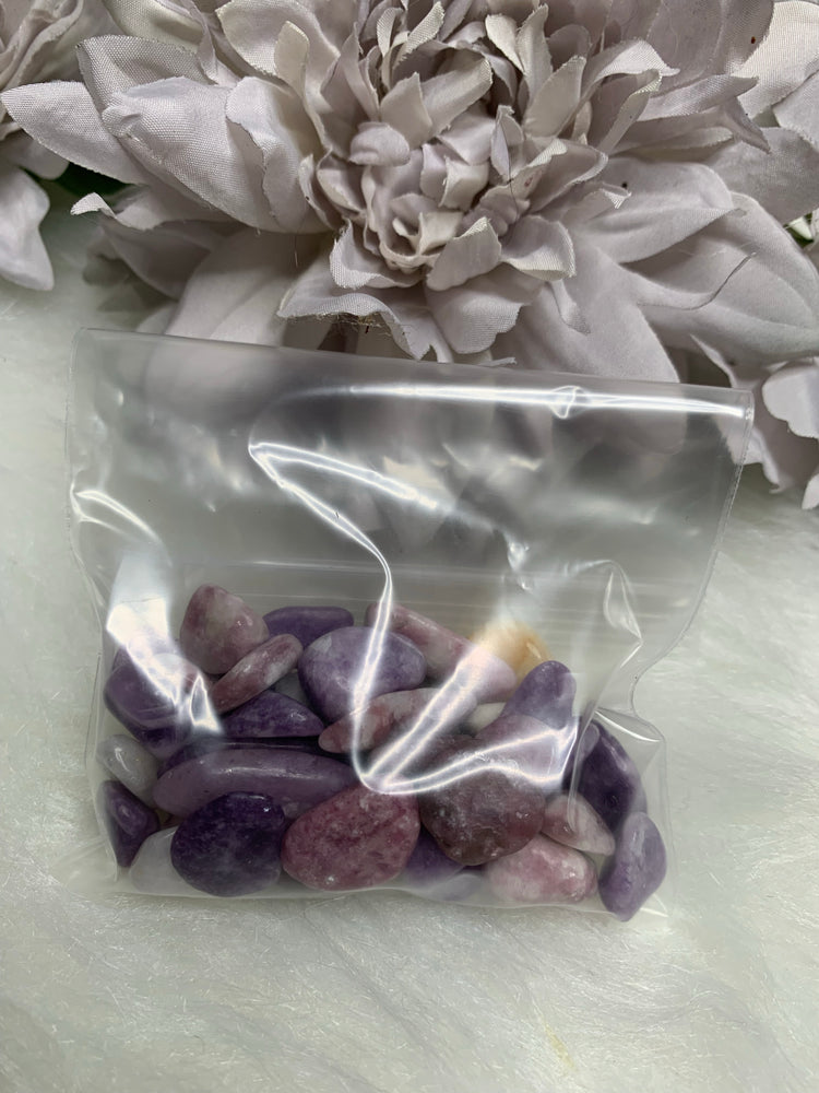 Lepidolite chips